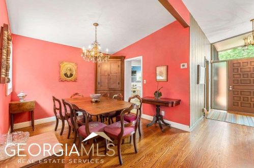 1159 Moores Mill Rd, Atlanta GA  30327-1607 exterior