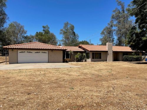 821 Etcheverry St, Ramona, CA 92065-3113