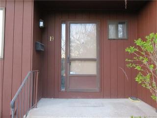 19 Heather Ct, Cromwell, CT 06416-1824