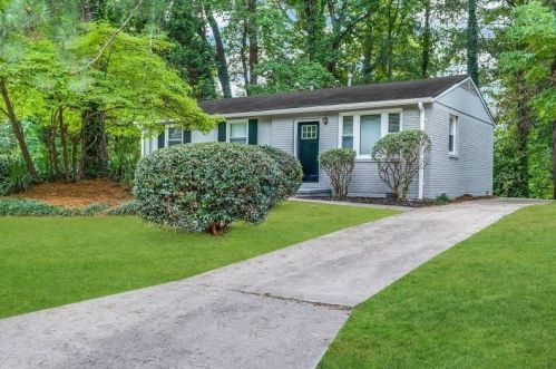 815 Bonneville Ter, Atlanta GA  30331-3311 exterior