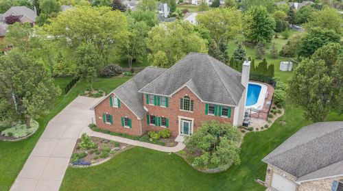 605 Hampton Ct, Joliet, IL 60404-0544