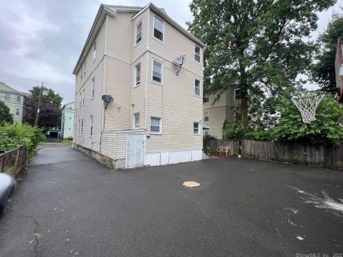 58 Miller St, New Britain CT  06053-2822 exterior