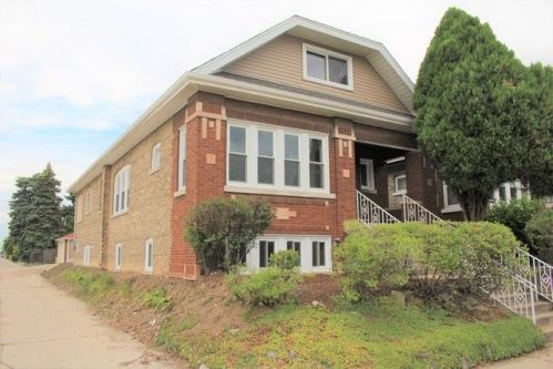 2126 East Ave, Forest View, IL 60402-1953