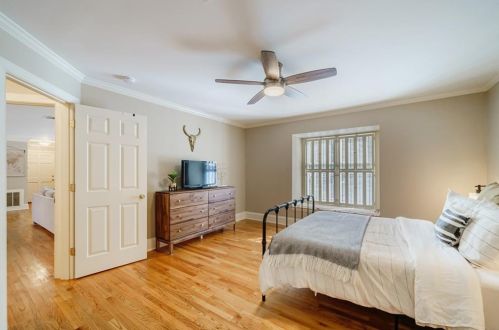 101 Bainbridge Dr, Atlanta GA  30327-4269 exterior