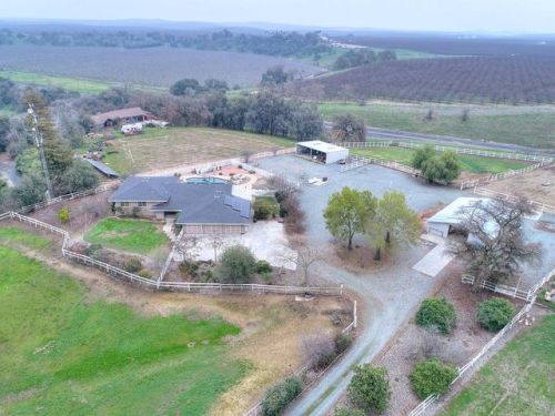 13712 Lancaster Rd, Valley Home, CA 95361-8835
