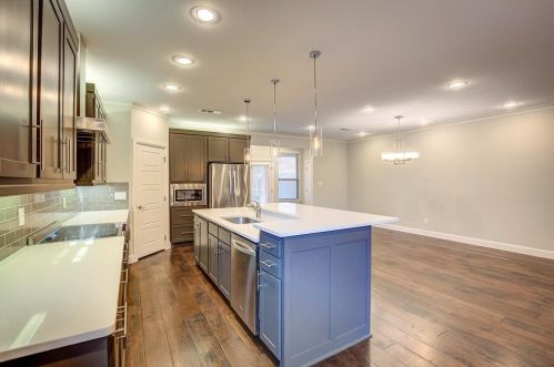 410 Wimberly St, Fort Worth TX  76107-2255 exterior