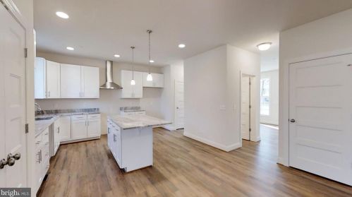 326 Gordon Ave, Severna Park MD 21146-4309 exterior