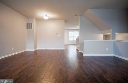 2252 Walnut Bottom Rd, York, PA 17408-9401