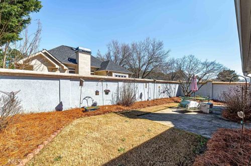 100 Wexford Ct, Stockbridge GA  30281-6307 exterior