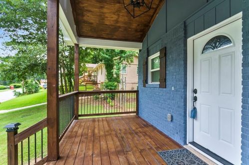 458 Camrose Way, Atlanta GA  30331-1502 exterior