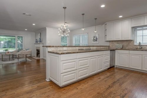 2621 Boyd Ave, Fort Worth TX  76109-1024 exterior