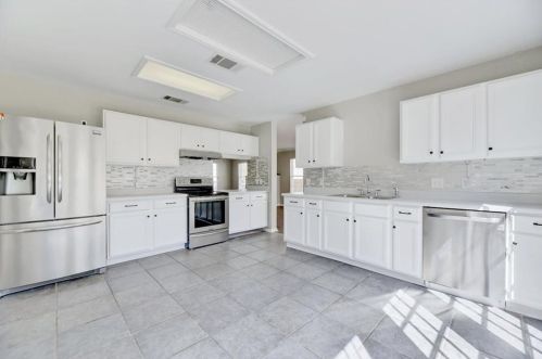 11321 Blairview Ln, Austin TX  78748-3964 exterior