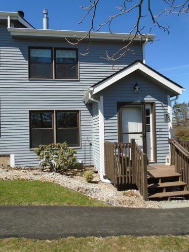 101 Lake Vista Dr, East Hampton, CT 06424-1600
