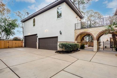 903 Carriage Hills Blvd, Conroe TX  77384-3618 exterior