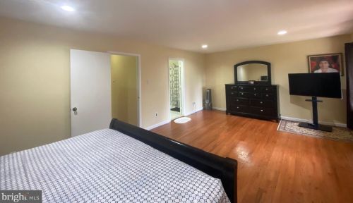 23 Sayre Dr, Princeton NJ  08540-5805 exterior