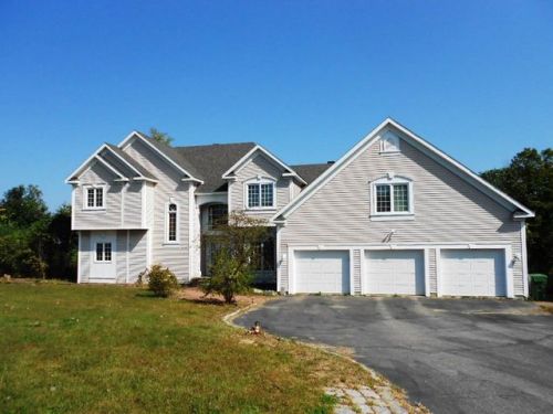 27 Beacon Hill Rd, Laconia, NH 03249-6510