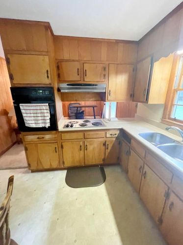 9124 Flat Shoals Rd, Porterdale, GA 30014-3472