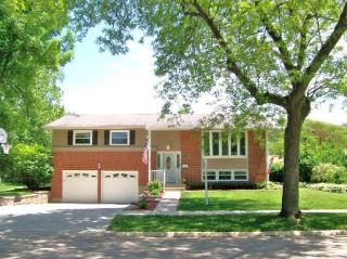 625 Whitcomb Dr, Palatine, IL 60074-7262