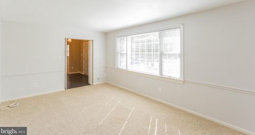 7412 Reservation Dr, Springfield VA  22153-1327 exterior