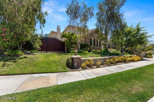 3796 Red Hawk Ct, Simi Valley, CA 93063-0214