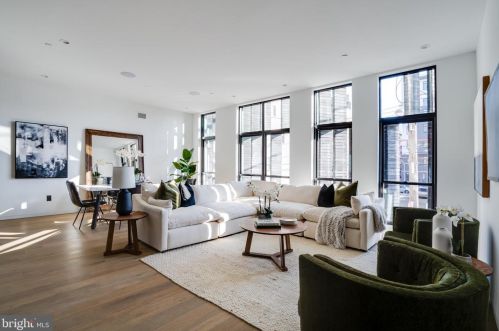 1355 Kater St, Philadelphia, PA 19147-1827