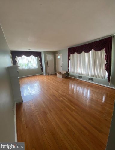 9701 Armistead Rd, Silver Spring MD  20903-2227 exterior