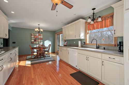 23335 Widows Rd, Lorenzo, IL 60481-9339