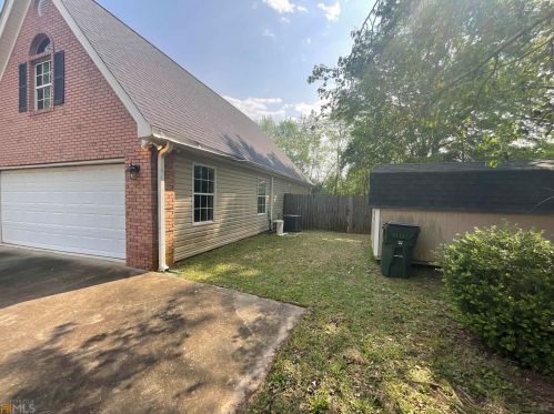 211 Crossfield Dr, Warner Robins, GA 31088-2026