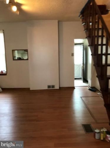 2614 Franklin St, Philadelphia, PA 19148-4517