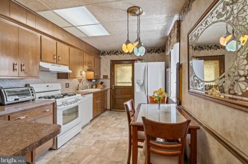 6729 Jackson St, Philadelphia PA  19135-2210 exterior