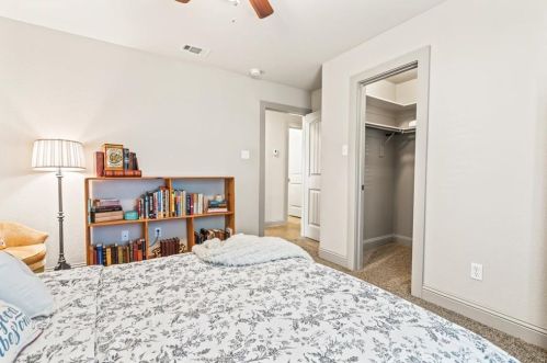 206 3 St, Valley View TX 76272-5403 exterior