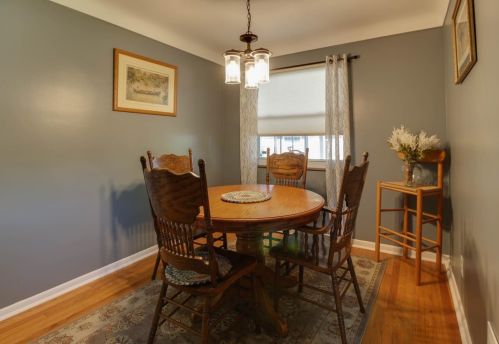 6211 Berkinshaw Dr, Cincinnati, OH 45230-3663