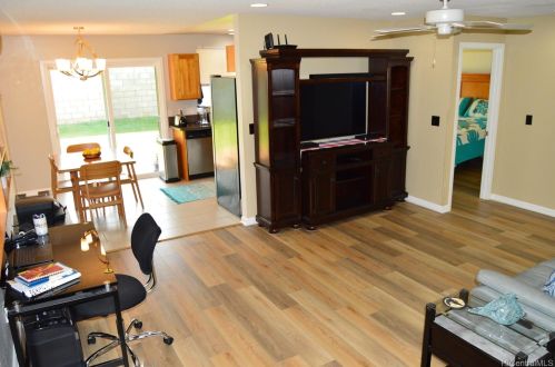 87892 Kulauku St, Nanakuli, HI 96792-3300