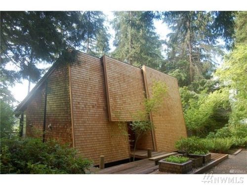 21915 Beachside Dr, Yelm, WA 98597-8920