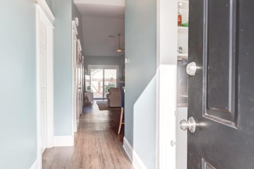 1329 Old Tabby Ln, Mount Pleasant, SC 29464-4189