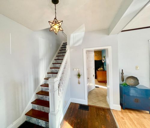 3942 Elsmere Ave, Cincinnati, OH 45212-3822