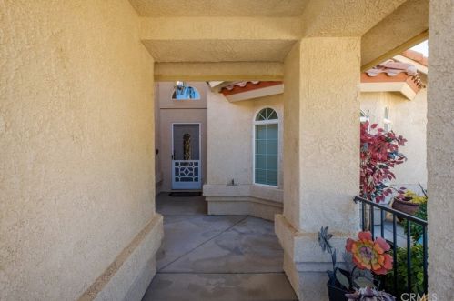 14385 Hurricane Ln, Helendale, CA 92342-7792