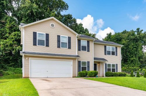 4809 Tuong Yen Ct, Forest Park, GA 30297-1958