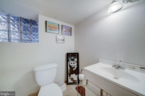 430 42 St, Philadelphia PA 19104-0044 exterior