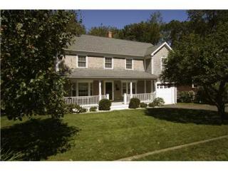 21 Ridgewood Rd, Norwalk, CT 06853-1224