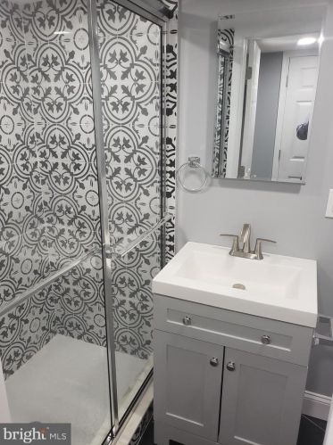 4816 10th St, Philadelphia PA  19141-3930 exterior