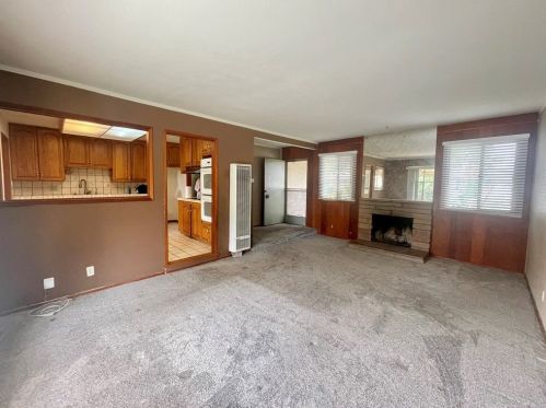 1936 Harle Ave, Anaheim CA  92804-6020 exterior