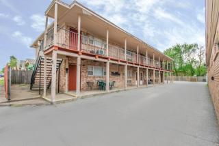 2440 6th St, Tulsa OK  74104-2871 exterior