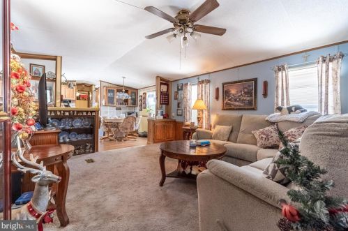 7 Mill St, York, PA 17406-8500