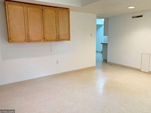 375 Floral Ave, Saint Paul MN  55126-5331 exterior