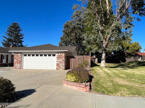 261 Meadowbrook Dr, Santa Maria, CA 93455-3610