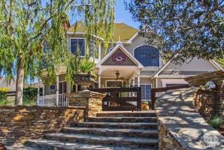 1735 Pancho Rd, Camarillo, CA 93012-8540