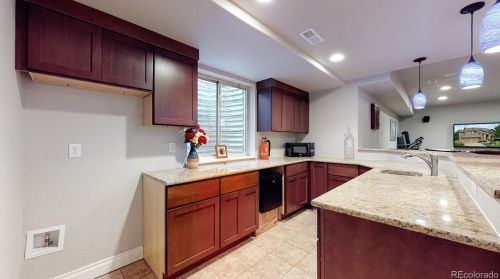 10004 Quarry Hl Pl, Parker CO 80134-3749 exterior