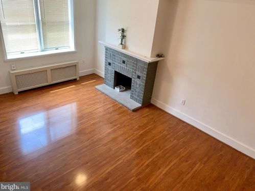 1617 27th St, Philadelphia, PA 19145-1216