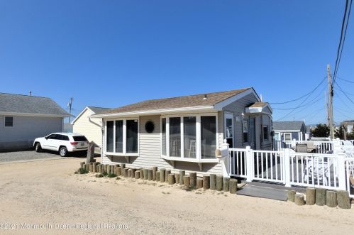 20 Albacore Way, Lavallette, NJ 08735-1504